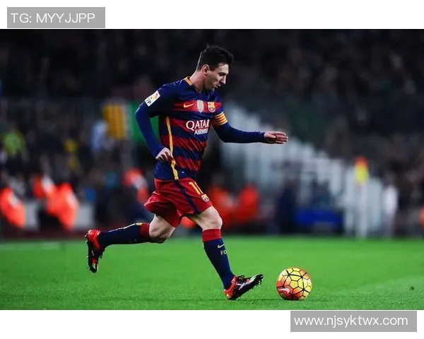 足球明星在场上如何用语言影响比赛与队友表现的深度解析