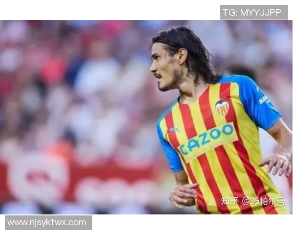 长发足球明星的另类魅力与丑陋外表的奇妙碰撞探讨