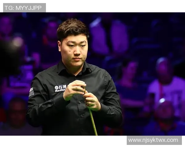 丁俊晖与颜丙涛激战正酣赛况分析与精彩瞬间回顾